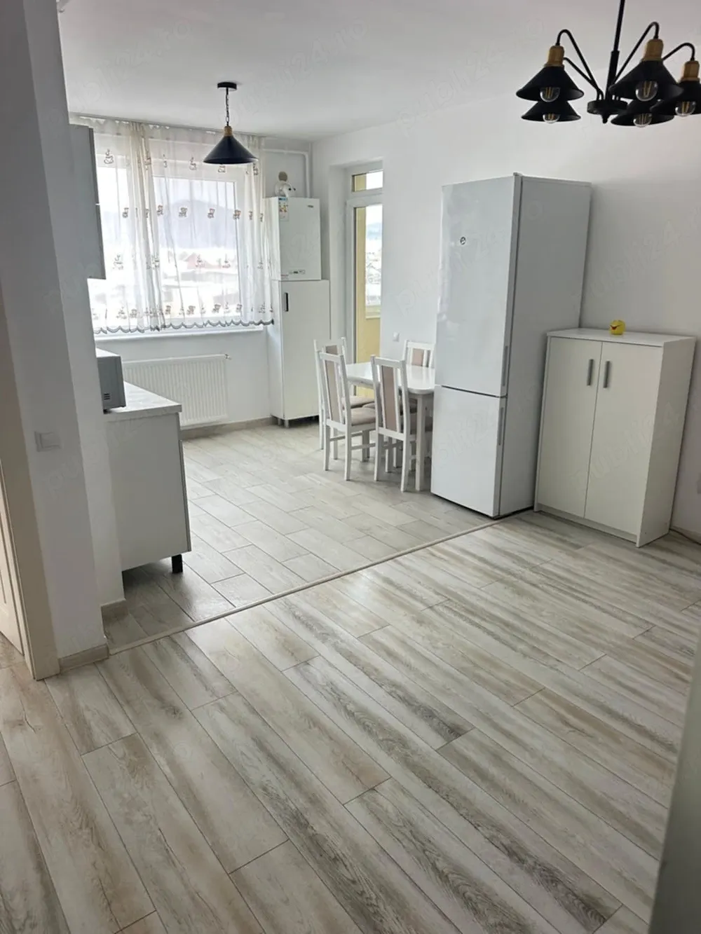 Închiriere apartament in Floresti - imagine 1