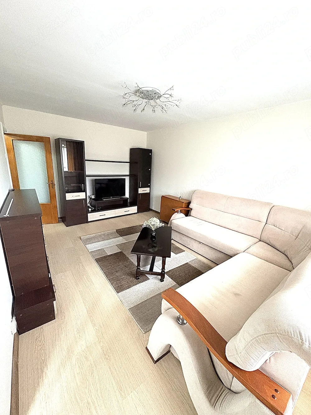 Apartament 2 camere de inchiriat Timpuri Noi, 450 EUR, 10 minute metrou, mobilat, parcare optionala