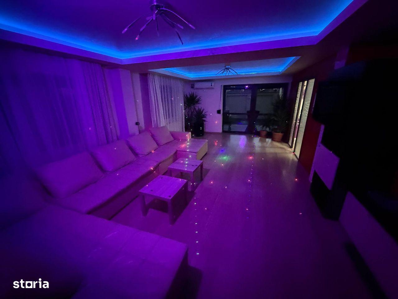 Casa Party Petreceri Botez Nunta Piscina 30°Vila Sauna Jacuzzi Majorat - imagine 1