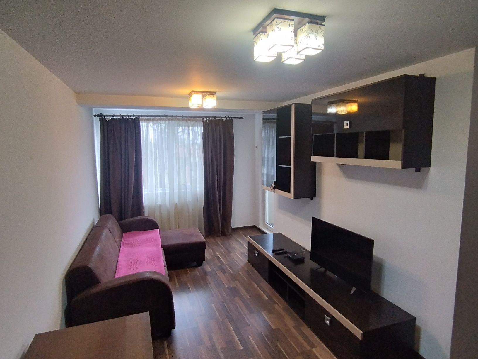 Conacul Castanilor, 3 camere de inchiriat