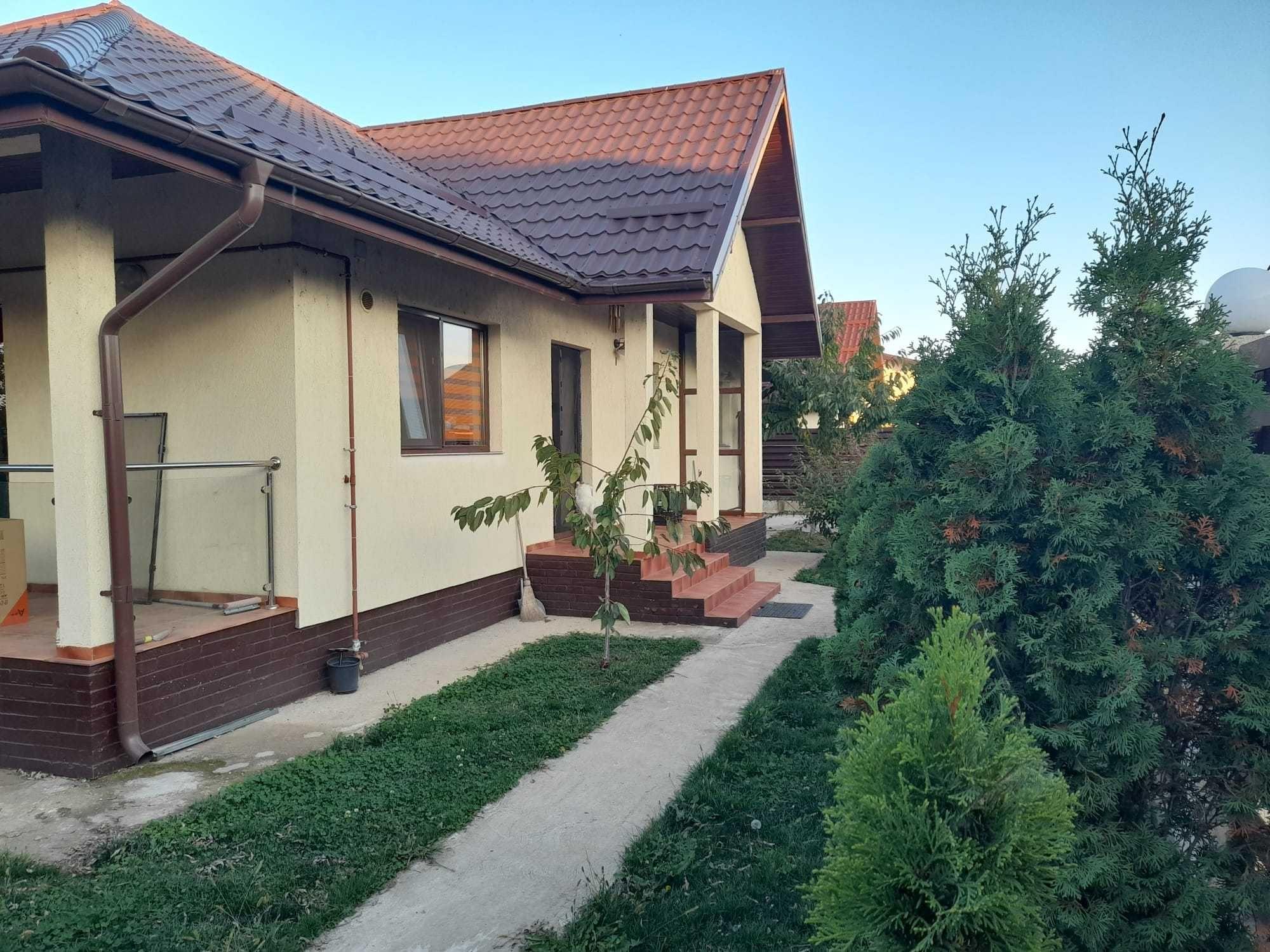 Proprietar inchiriez Casa individuala noua utilata/mobilata  in Domnesti IF