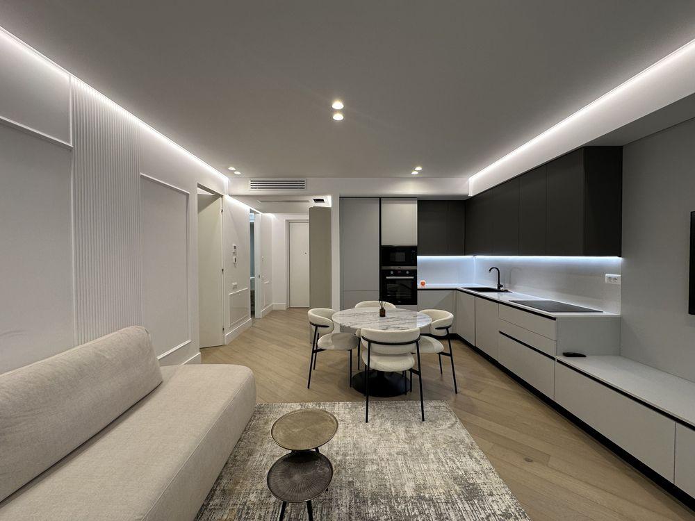 Apartament 2 camere / Cortina 126 /COMPLET mobilat / Parcare Subterana - imagine 1