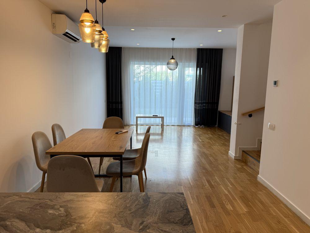 Inchiriez vila new point Pipera 5 camere 145  mp / si terasa de 20 mp