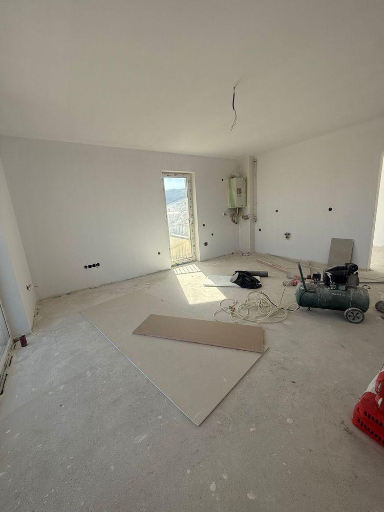 Se vinde apartament în Florești,zona eroilor,5/6.