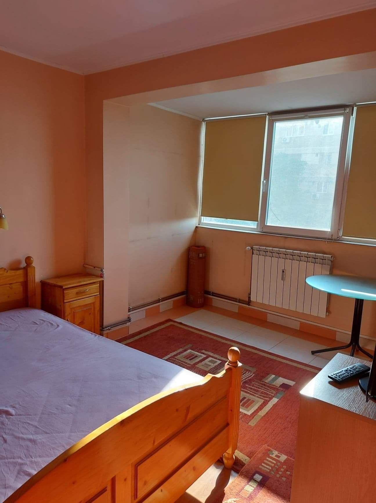 Proprietar vând apartament 2 camere Oneștilor - imagine 1