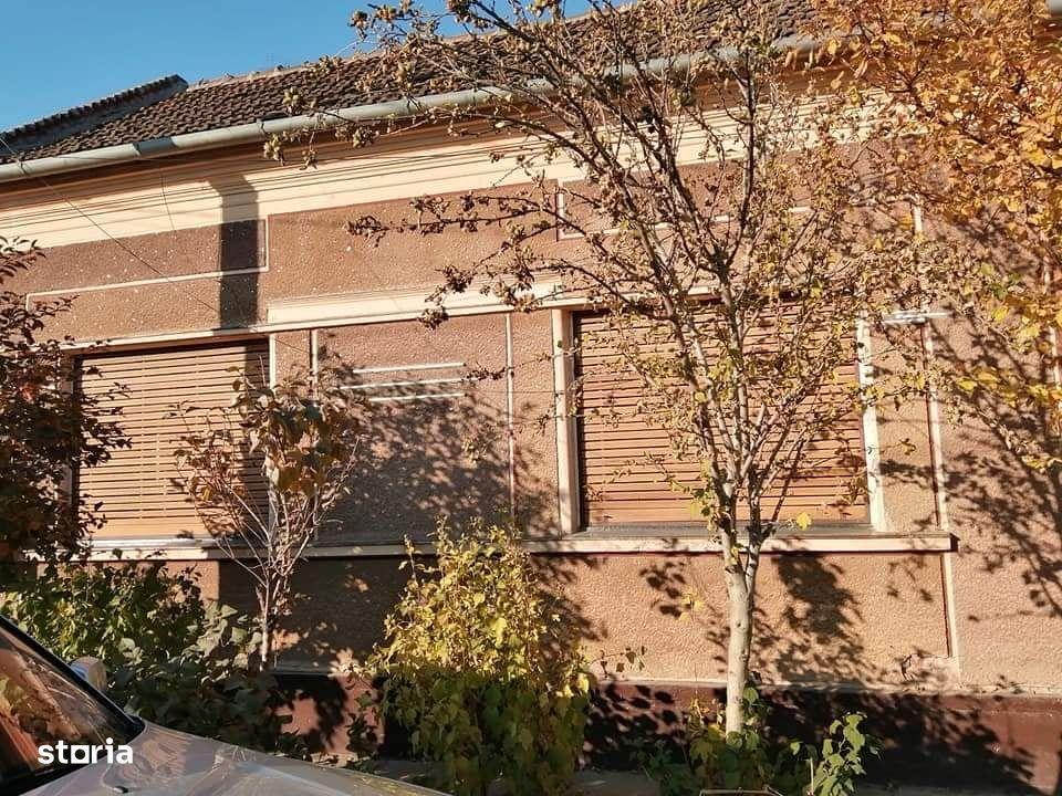 Casă spațioasă cu grădină Episcopia Bihor