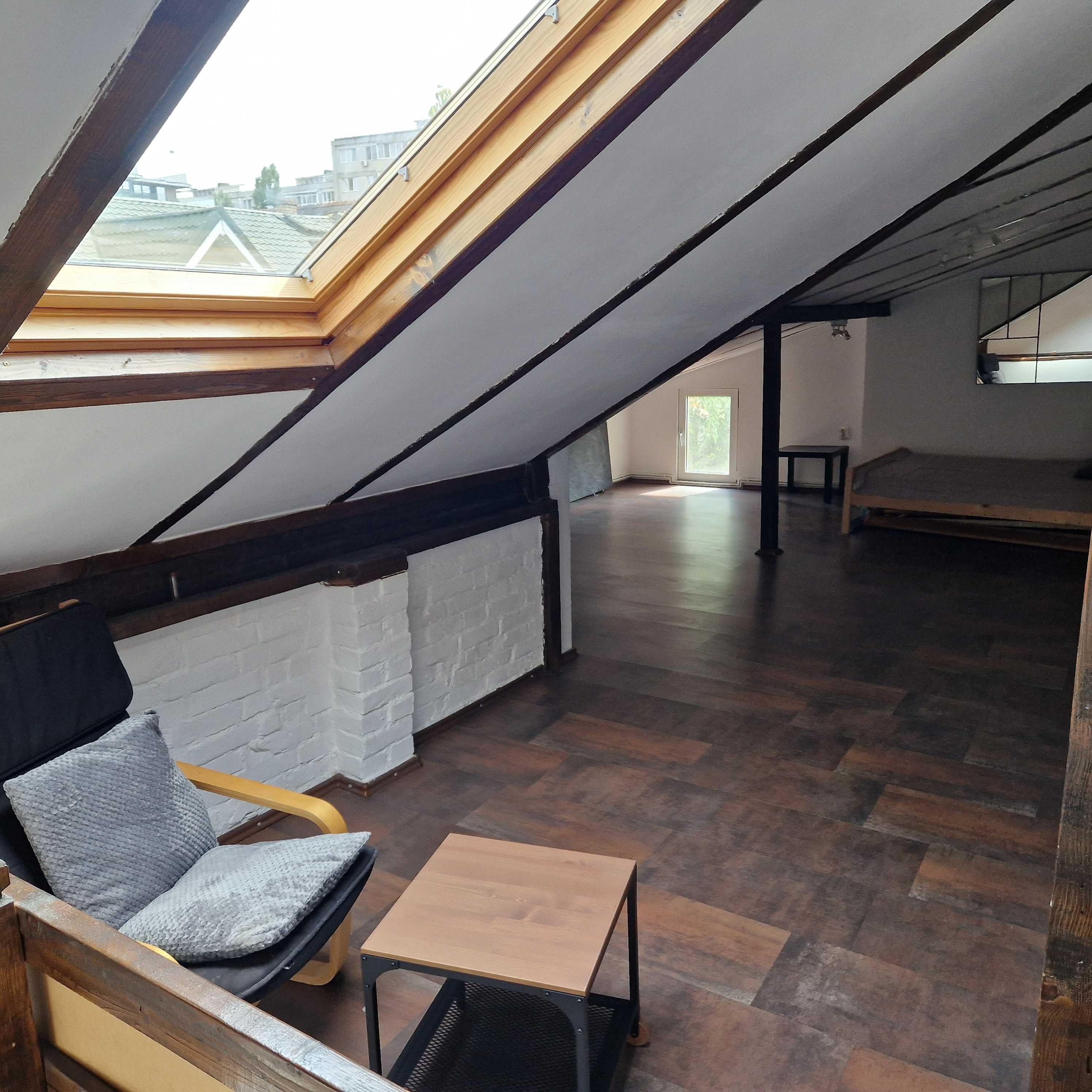 Proprietar,inchiriez ap 3 camere(configurabil)situat in imobil cu 2 ap, curte proprie,Romexpo Expozitiei Mihalache 1 Mai.Acces metrou si transp public