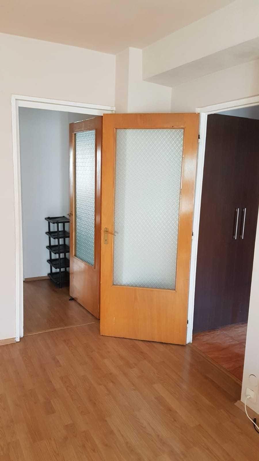 apartament decebal 2 camere de inchiriat