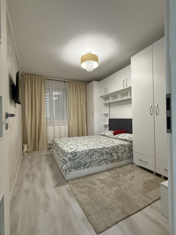 Inchiriez aparatament 2 camere tip studio