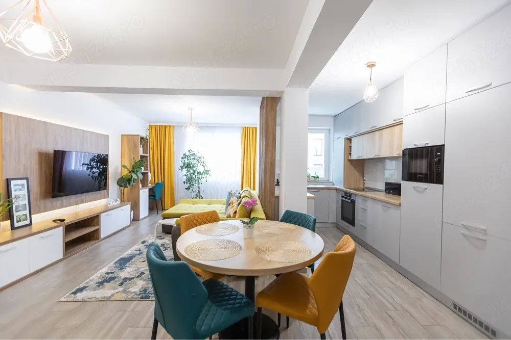 3 camere CORESI cu Gradina Privata