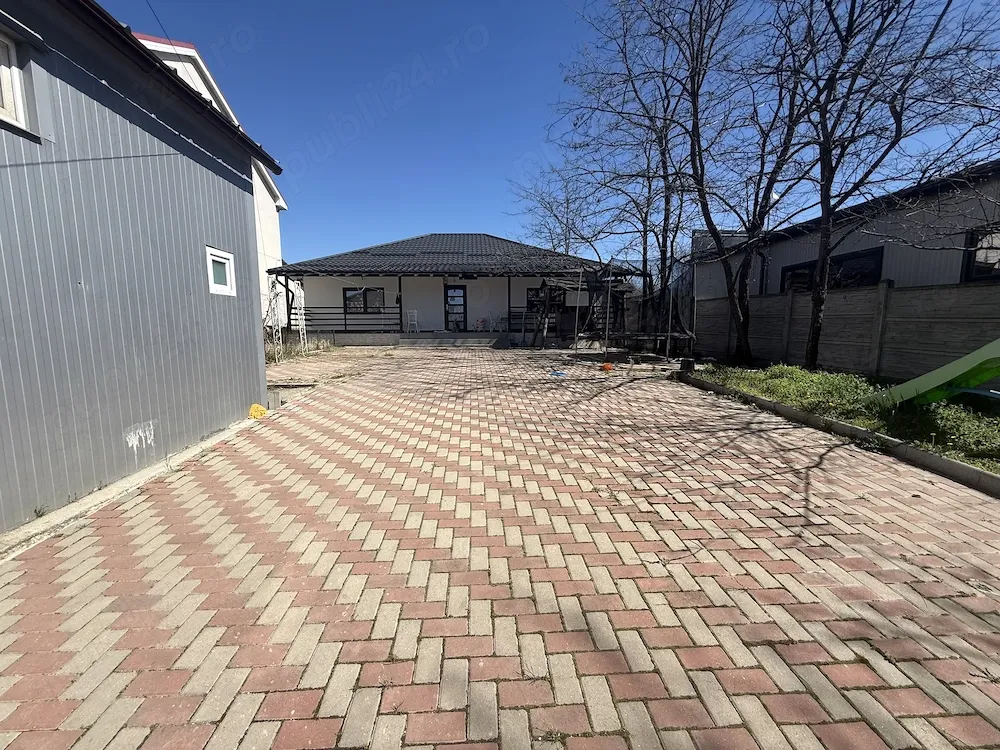 Proprietate deosebită de vânzare în Malu Mare   preajba cu deschidere stradala