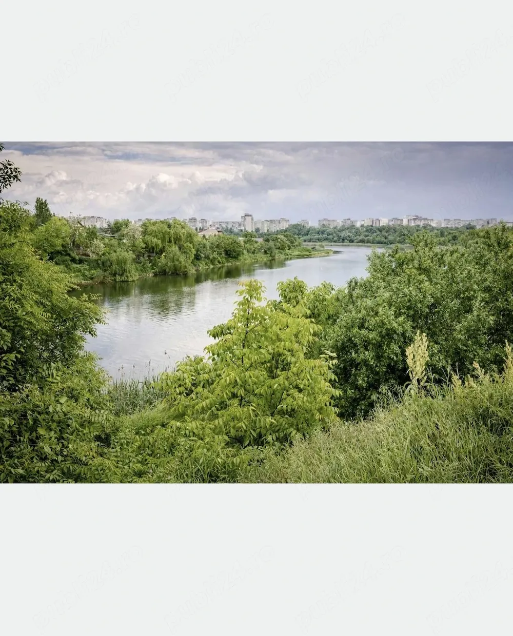 Priveliste superba! Garsoniera totul nou pozitie excelenta!