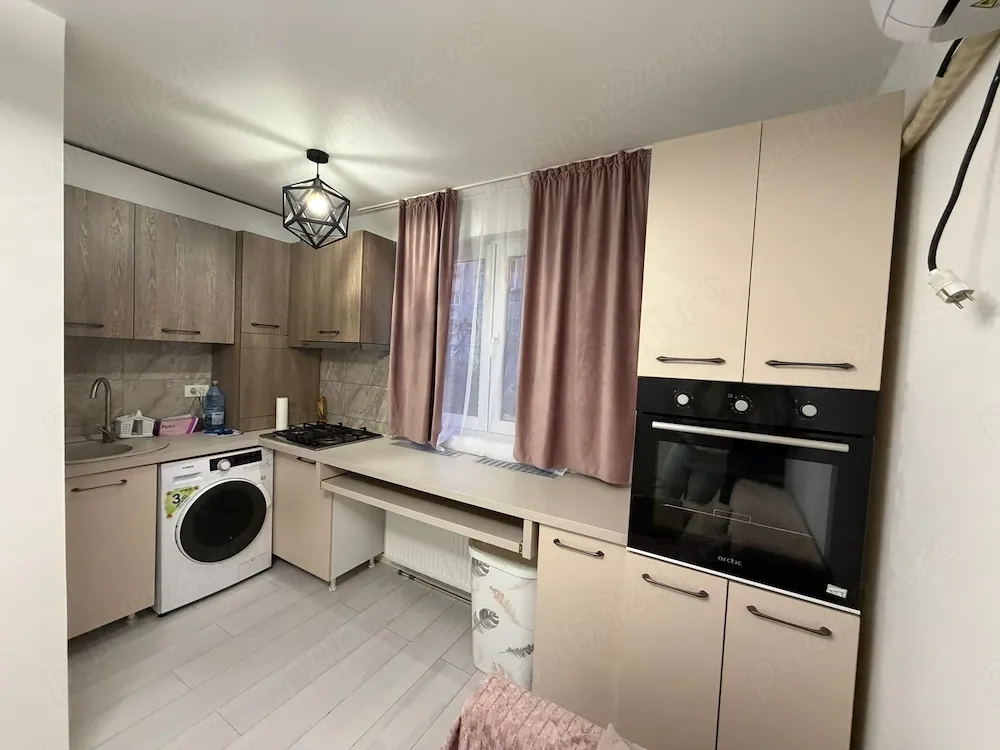 Inchiriez apartament cu doua camere