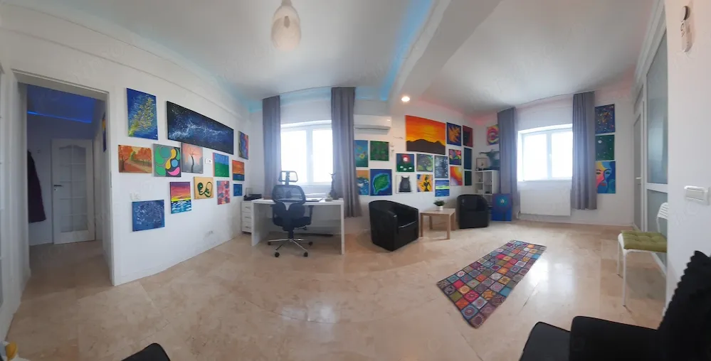 Studio Lux Piata Romana 40 mp