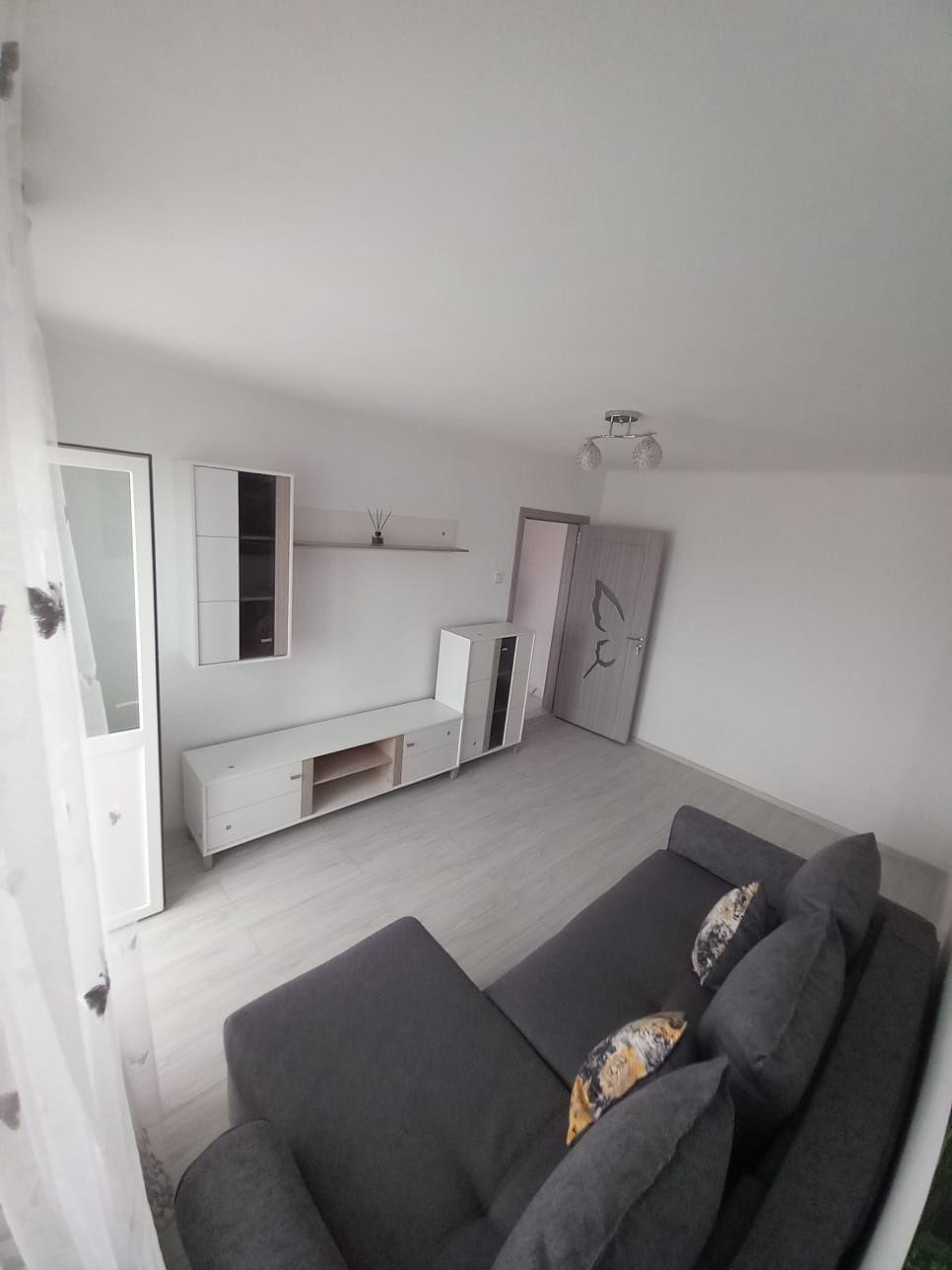 Apartament 2 camere Trivale - imagine 1