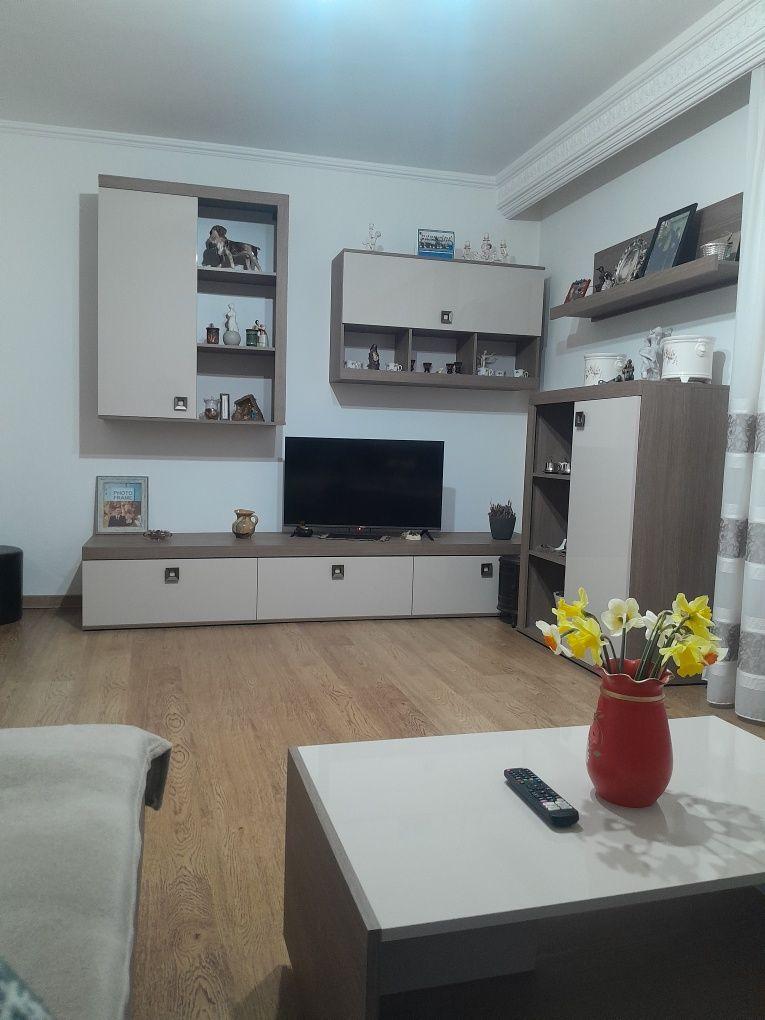 Vand apartament 3 camere,2 balcoane etj 1 vizavi de facult.Brancoveanu - imagine 1