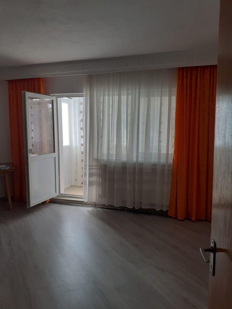 Inchiriez apartament nemobilat 2 camere Gavana 3 - imagine 1