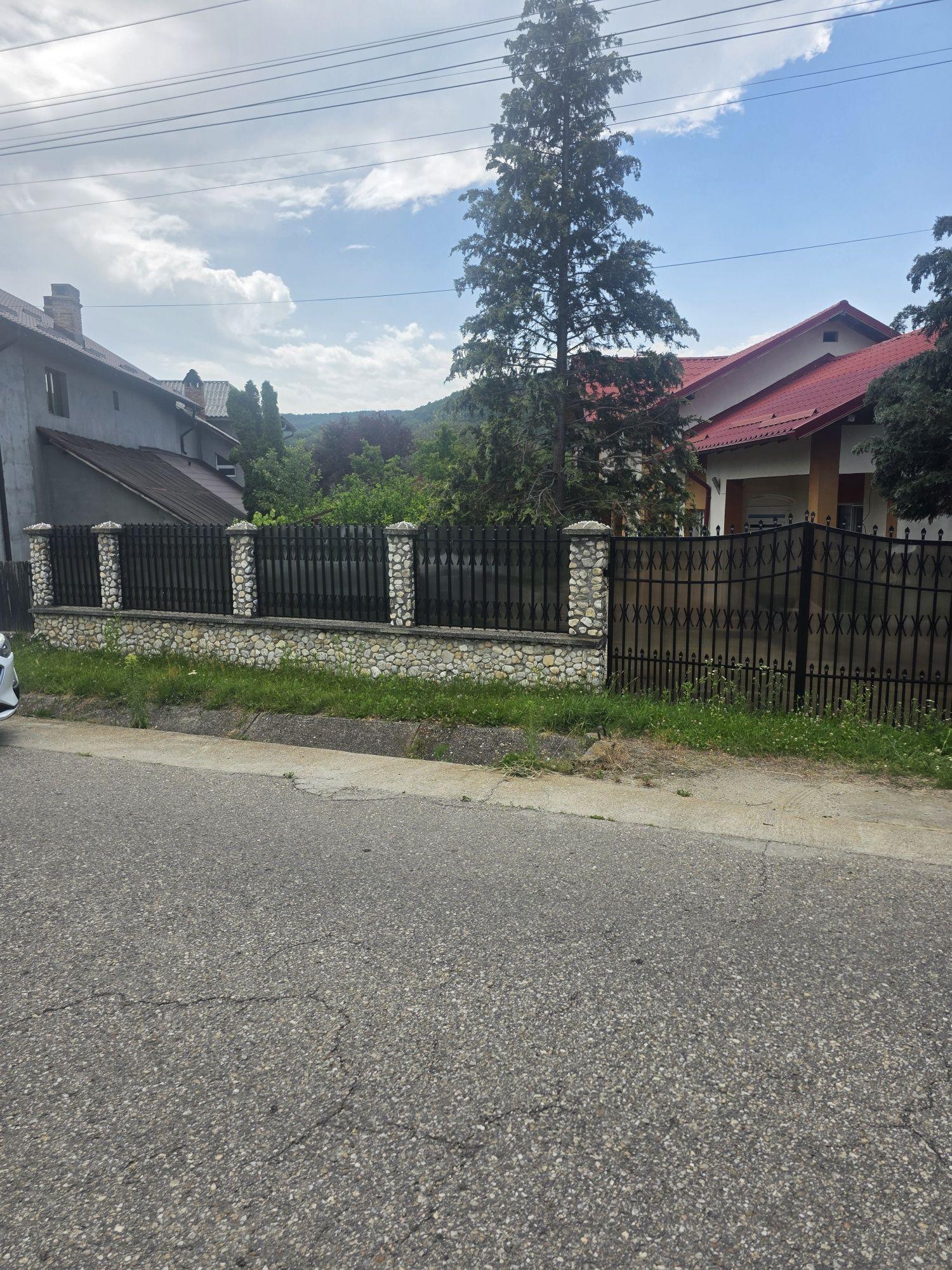 Casă de locuit situată in com. Bălilești jud. Argeș