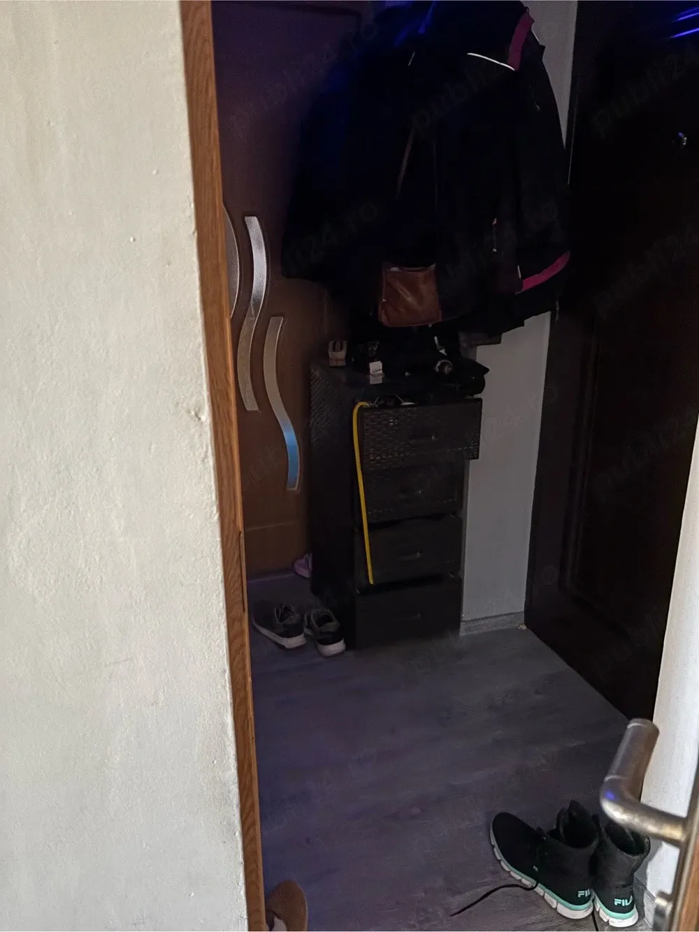 Apartament doua camere decomandat cartier Trivale - imagine 1