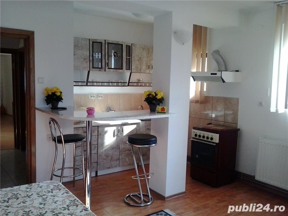 Proprietar , vand. apartament et 1 in vila Pitesti , zona Banatului .