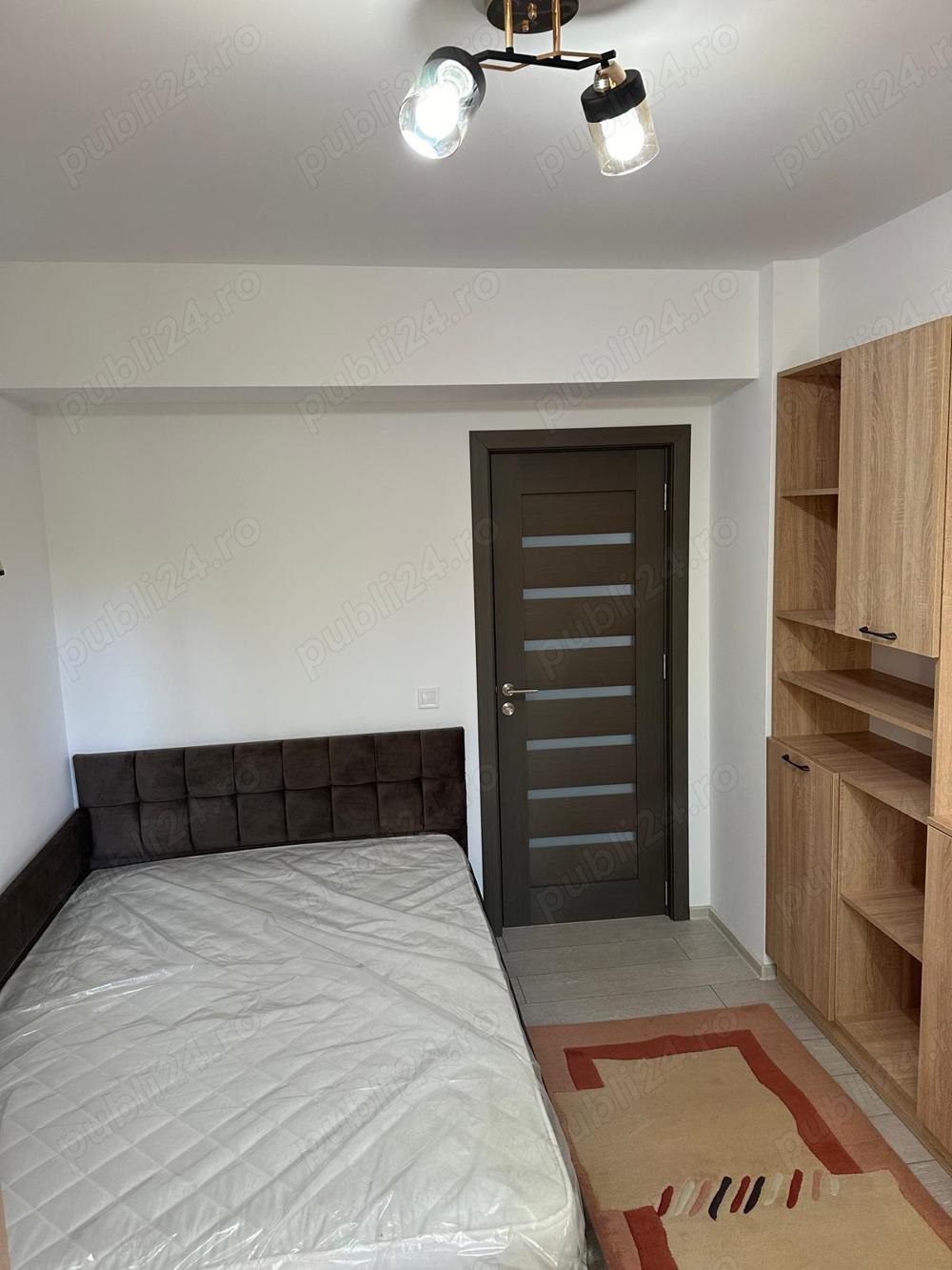 De inchiriat - Apartament cu 3 camere in Pitesti cu vedere la padure