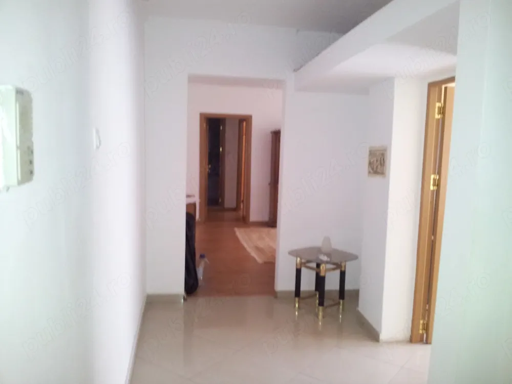 Apartament 3 camere Banat, zona Liceu Ion Barbu