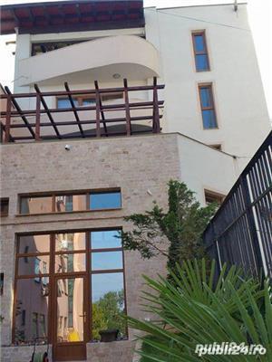 Proprietar vând apartament P+2 în vilă de lux, ultracentral, 310 mp, cu 150 mp teren, comision 0%