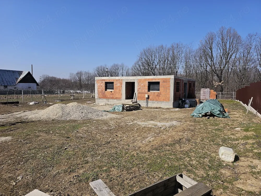 Casa tip parter Poiana Lacului teren 1456mp