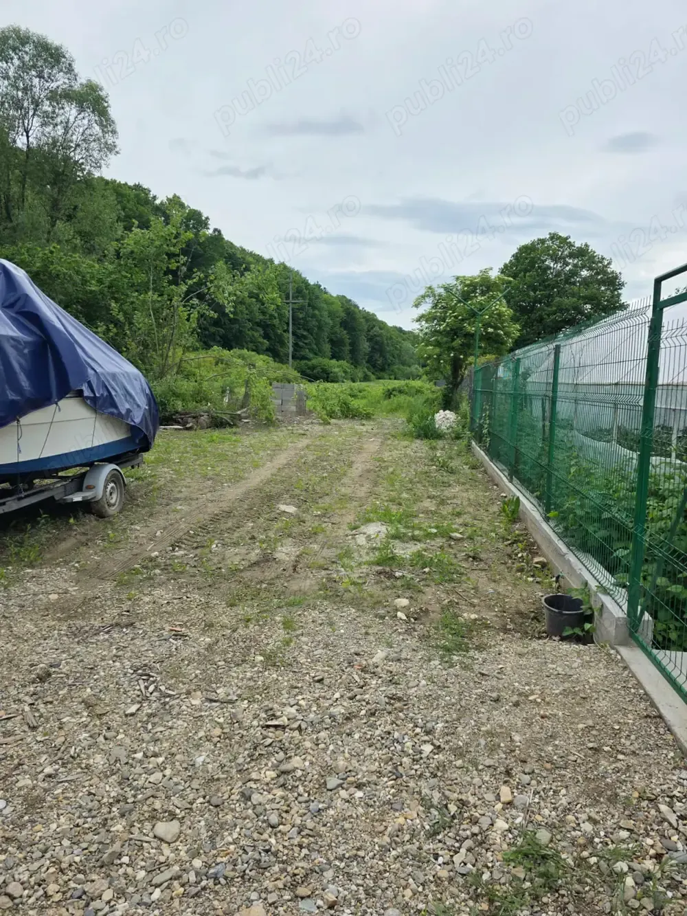 Vând teren Uiasca -2km Auchan Găvana