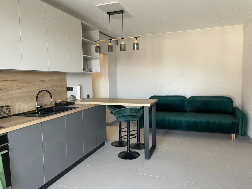 Inchiriez apartament modern cu 2 dormitoare, zona Parc - Centrul Vechi - imagine 1