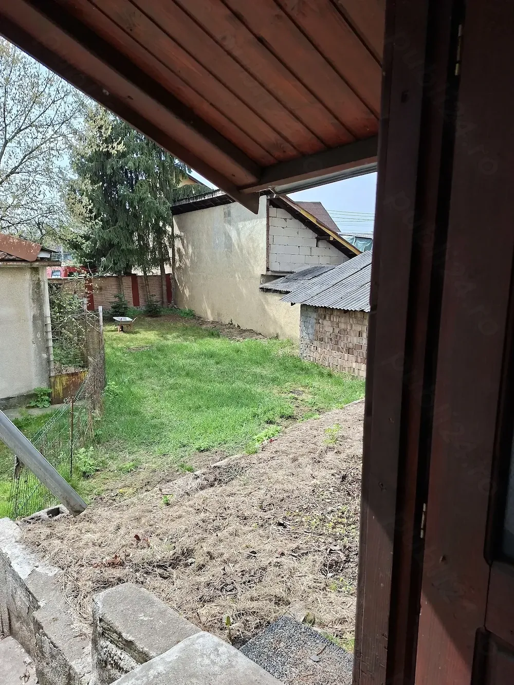 De vinzare casa zona piata de alimente
