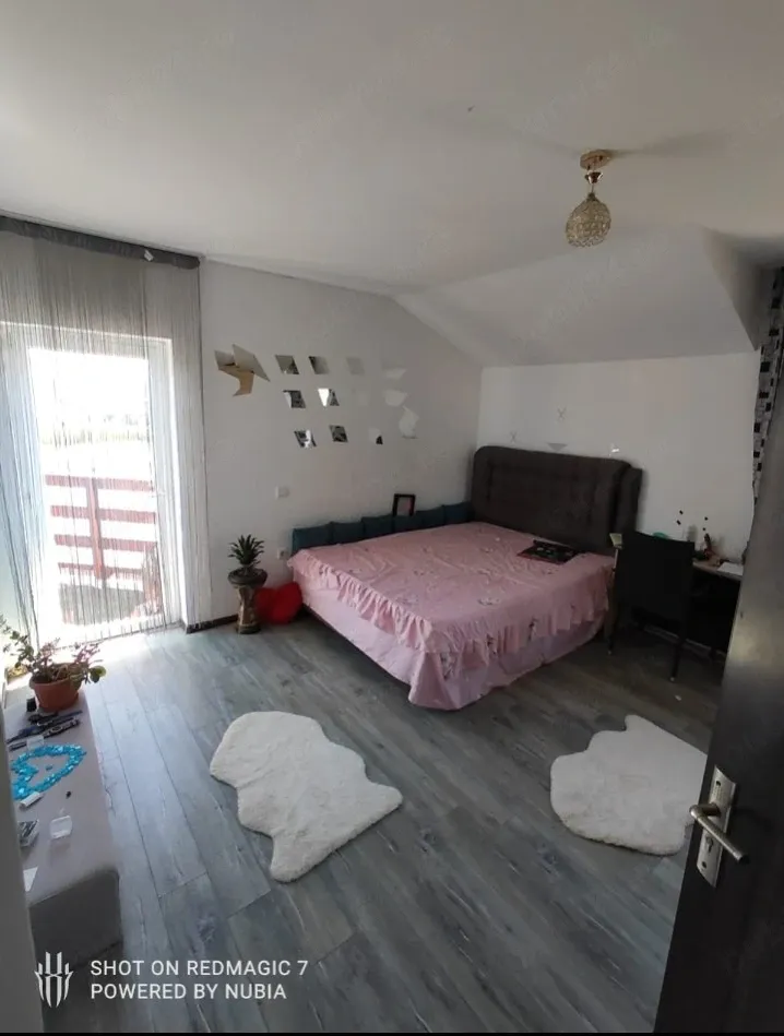 Inchiriez apartament la Casa aproape de oras