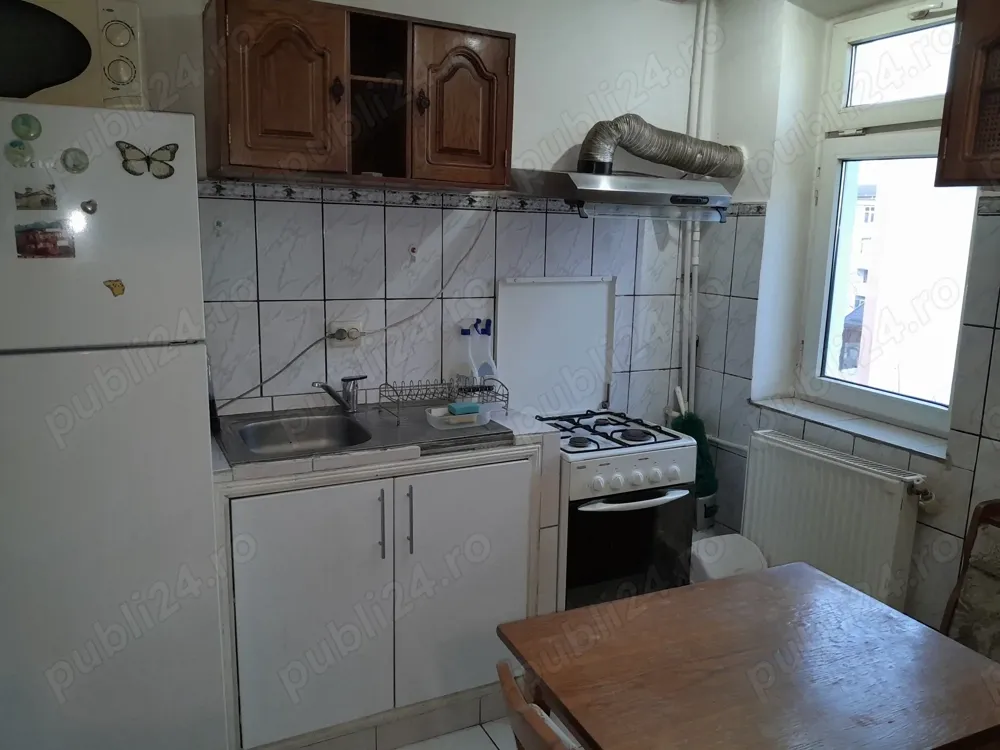 Vinzare garsoniera Dovalii - imagine 1