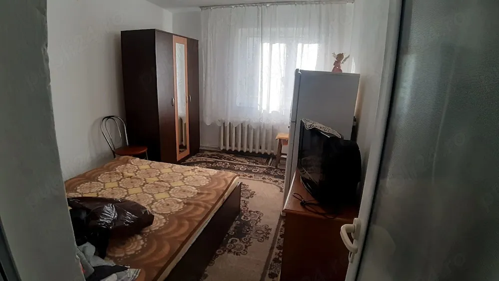 Vând garsonieră confort 2 - imagine 1