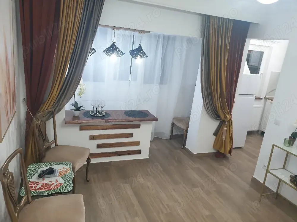 Vand garsoniera in zona centrala - imagine 1