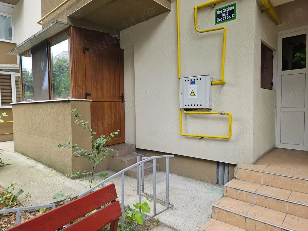 Apartament - spatiu comercial