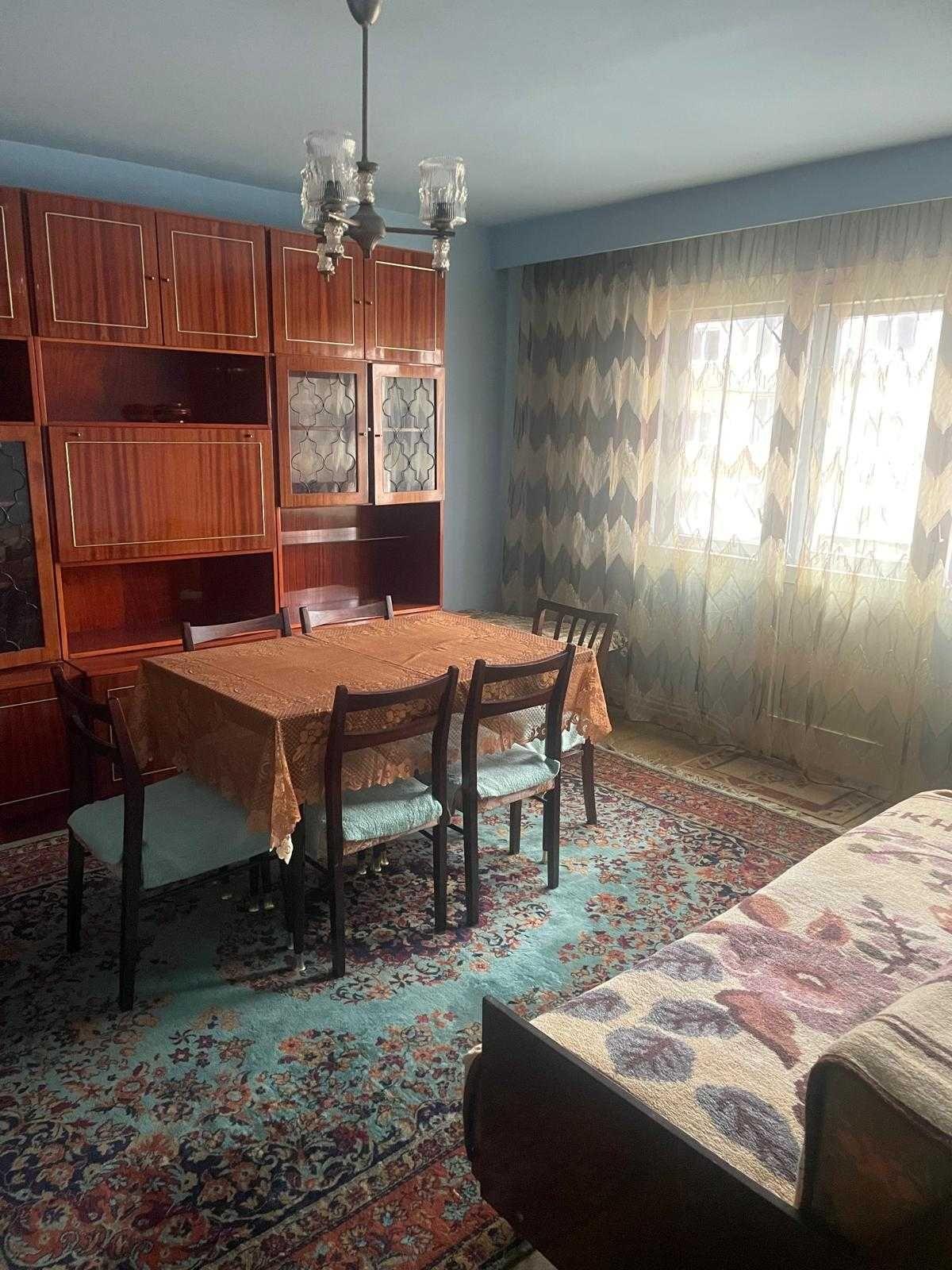 Petru Rareș 5, Apartament 3 camere decomandat - imagine 1