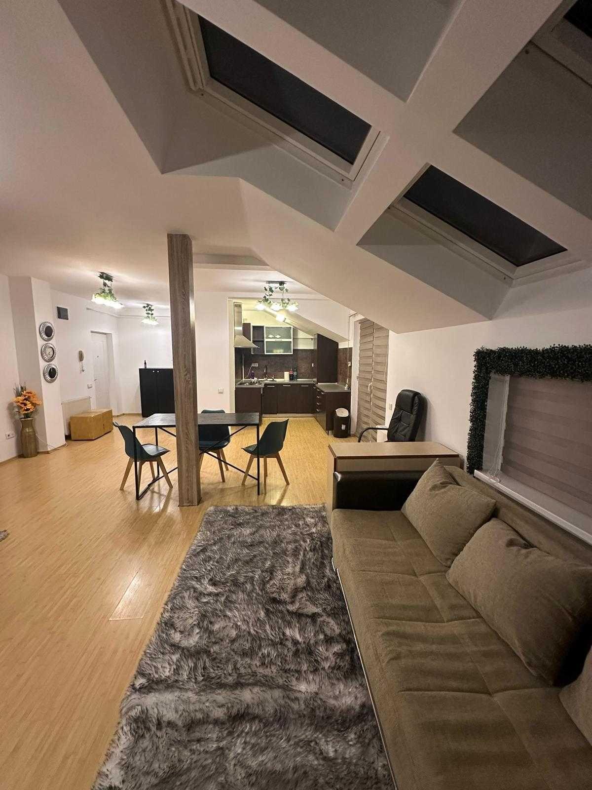 Vand apartament 3 camere -105 mp in Baia Mare locatie ultracentrala - imagine 1