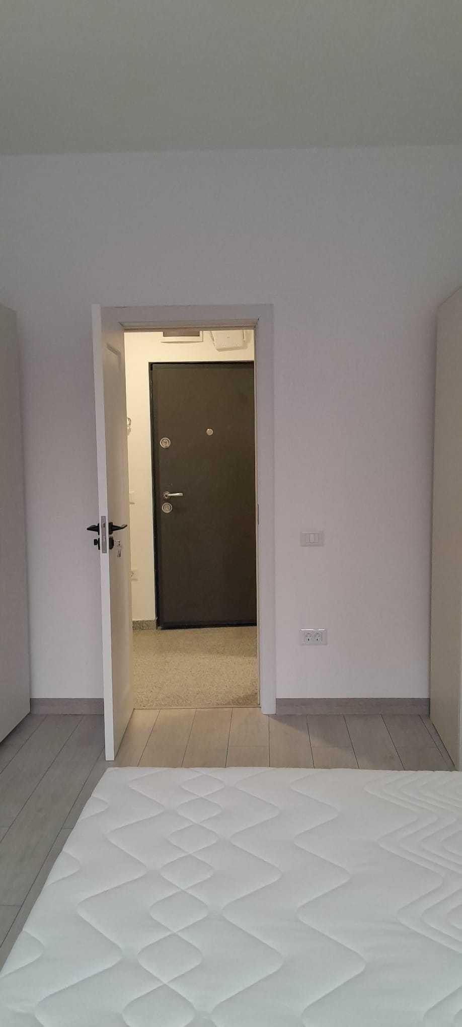 Inchiriez Garsoniera Zona Traian - imagine 1