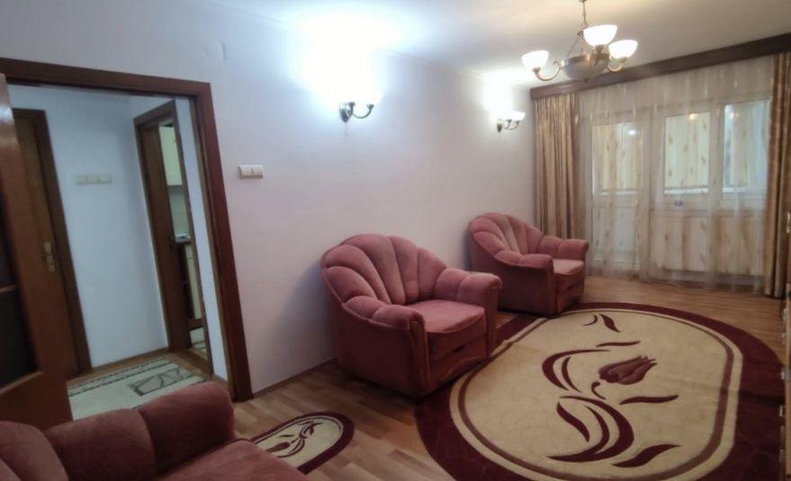 Proprietar,ofer spre închiriere ap cu 3  camere in Lenjn Sud!+ garaj
