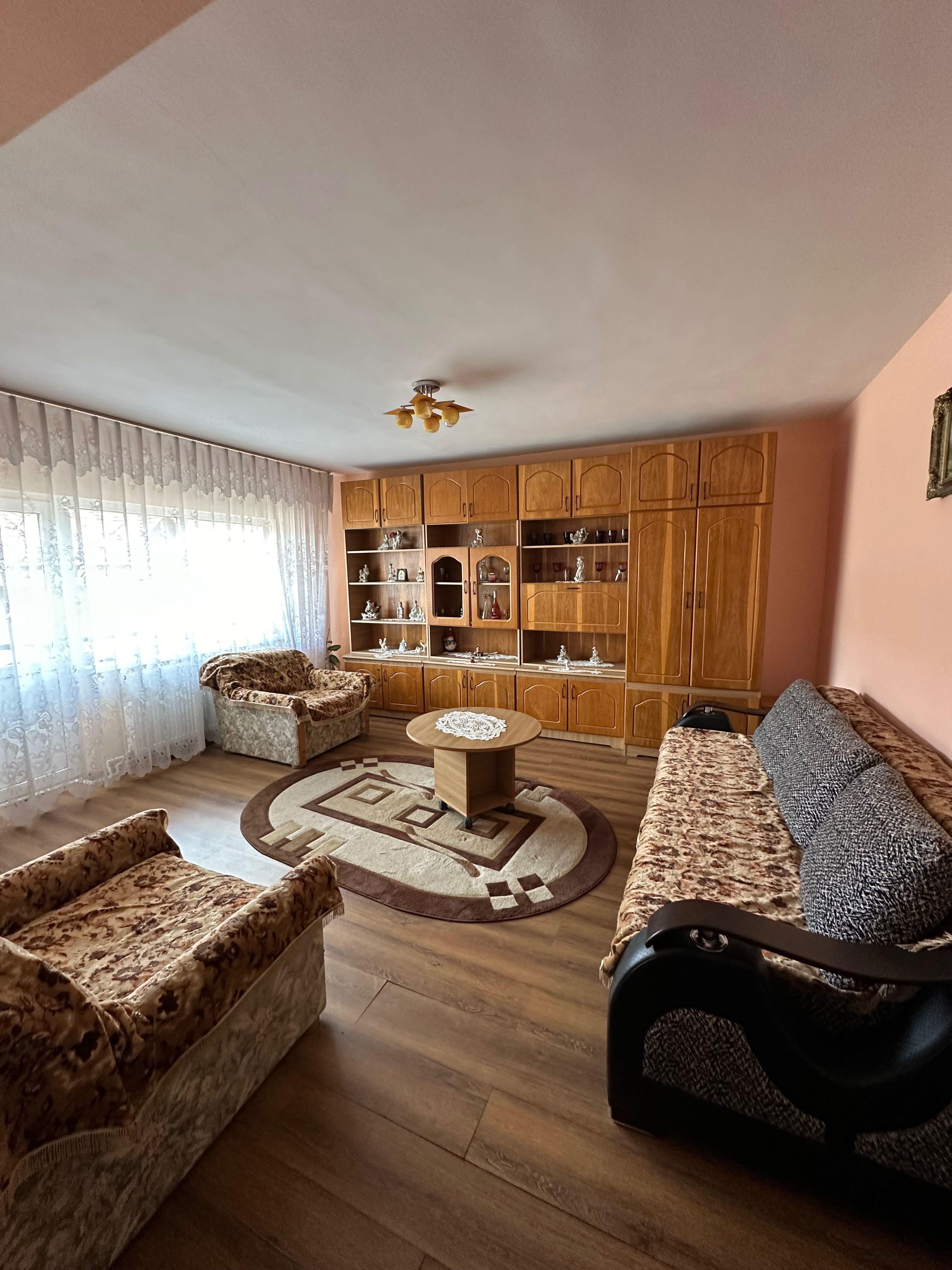 Vand Apartament spatios cu 2 camere,decomandat, 56mp utili-Nord- Neg. - imagine 1