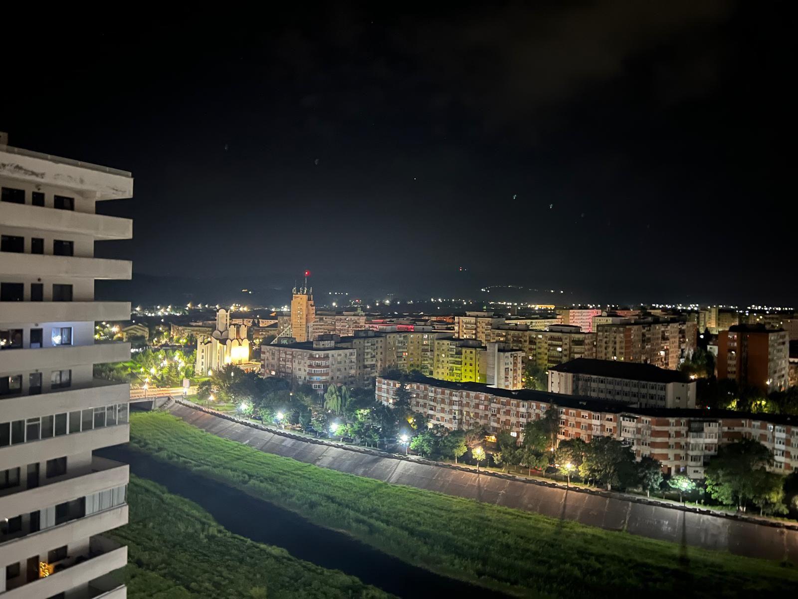 Apartament 3 camere complex rezidential - imagine 1