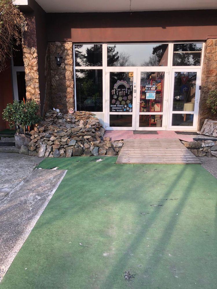 Inchiriez spatiu comercial zona dovali - imagine 1