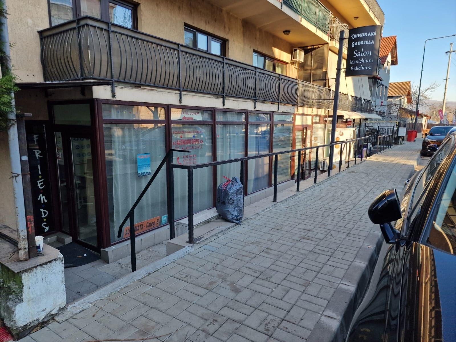 Spatiu comercial stradal nord - imagine 1