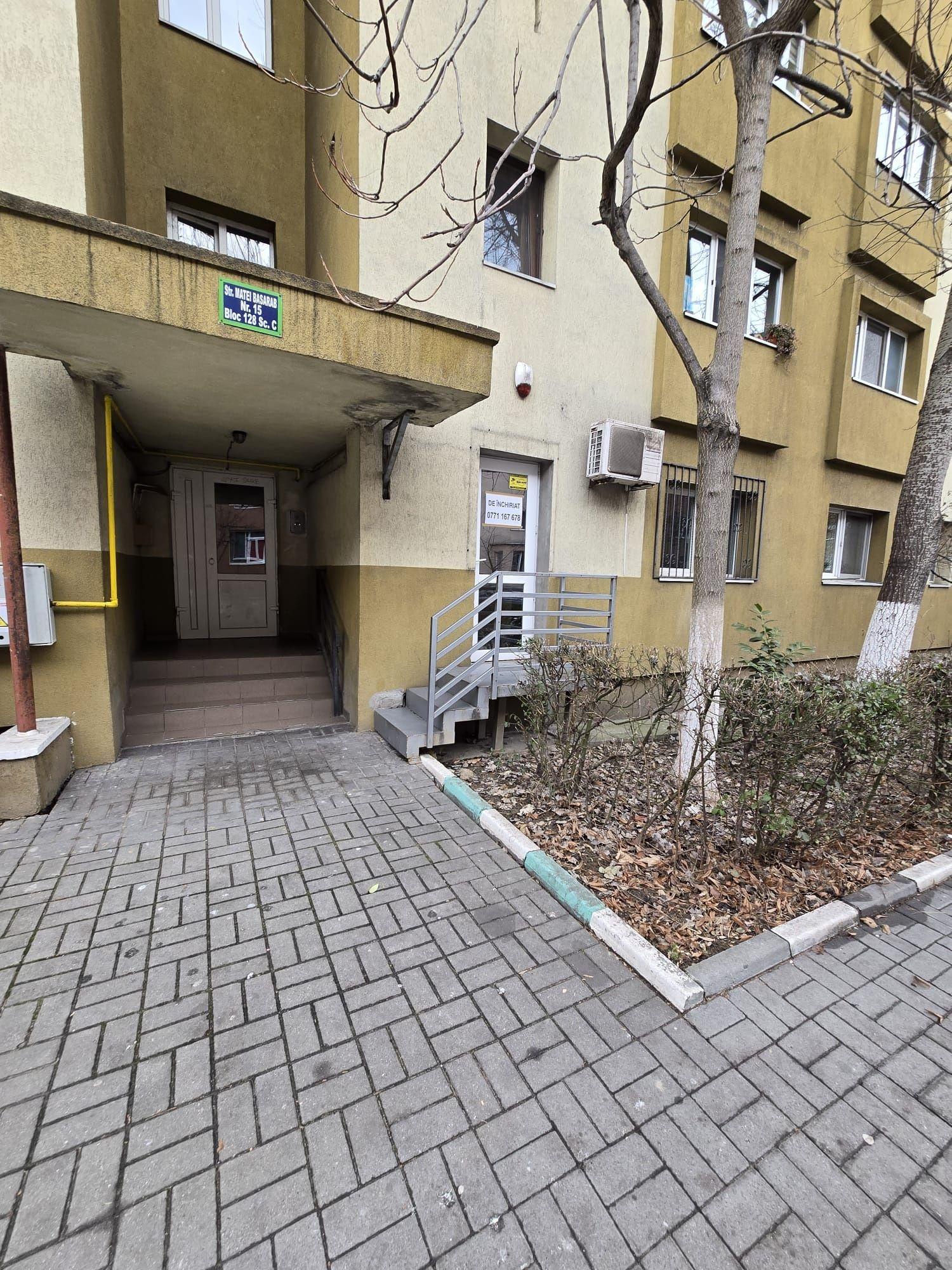 Spatiu comercial stradal matei basarab nord - imagine 1