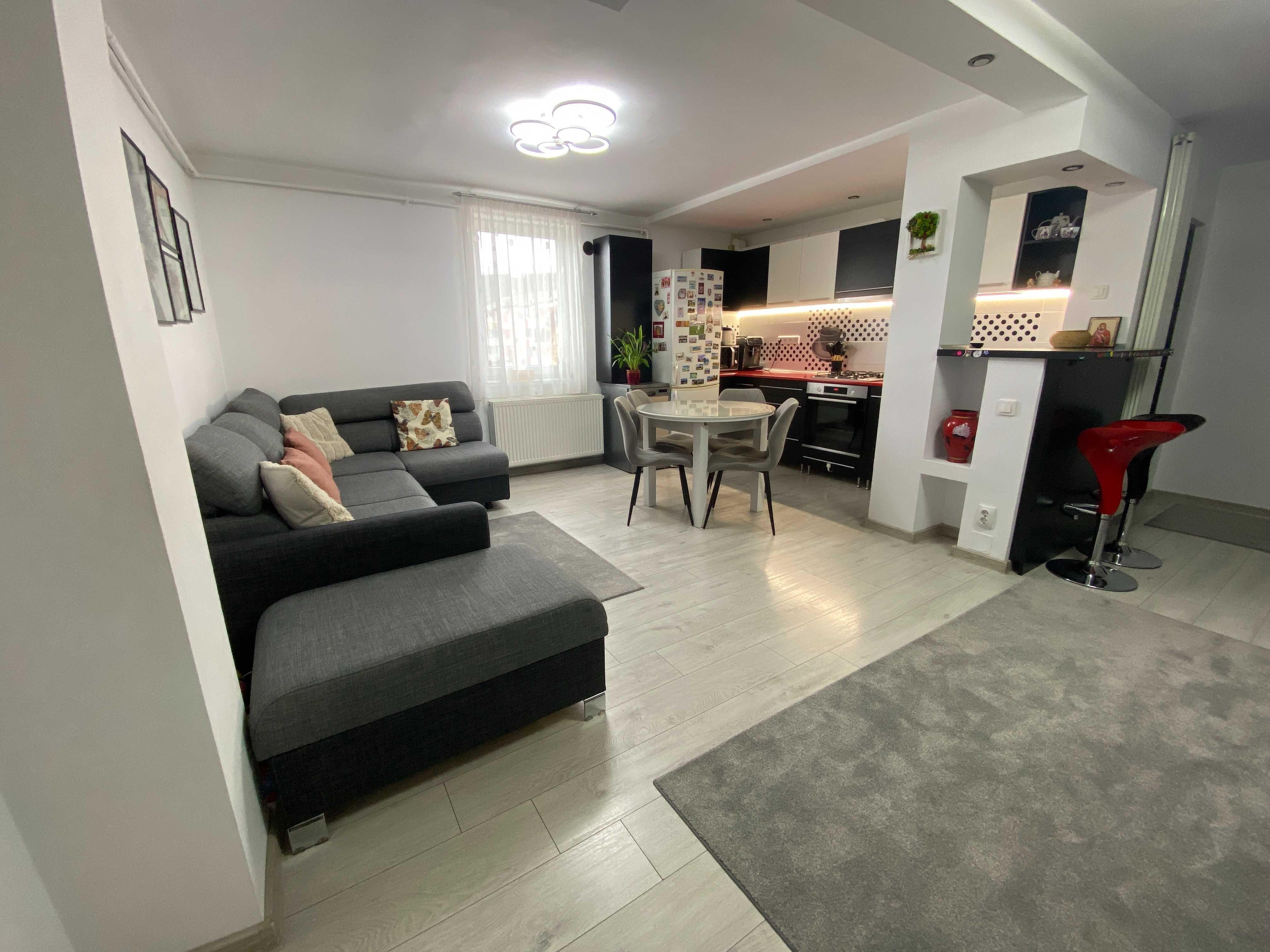 Apartament 3 camere de vânzare – Baciu | 65 mp + balcon închis