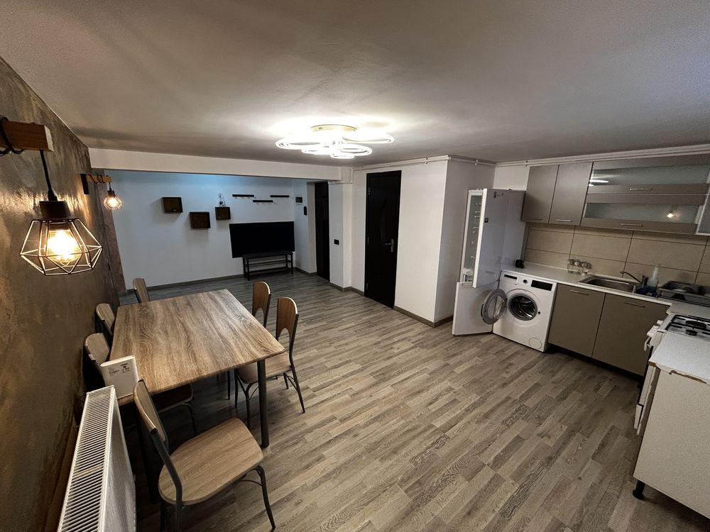 Inchiriez apartament 74 mp