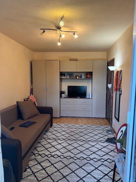 Garsonieră complet mobilată și utilată - Lingă Jandarmerie - imagine 1