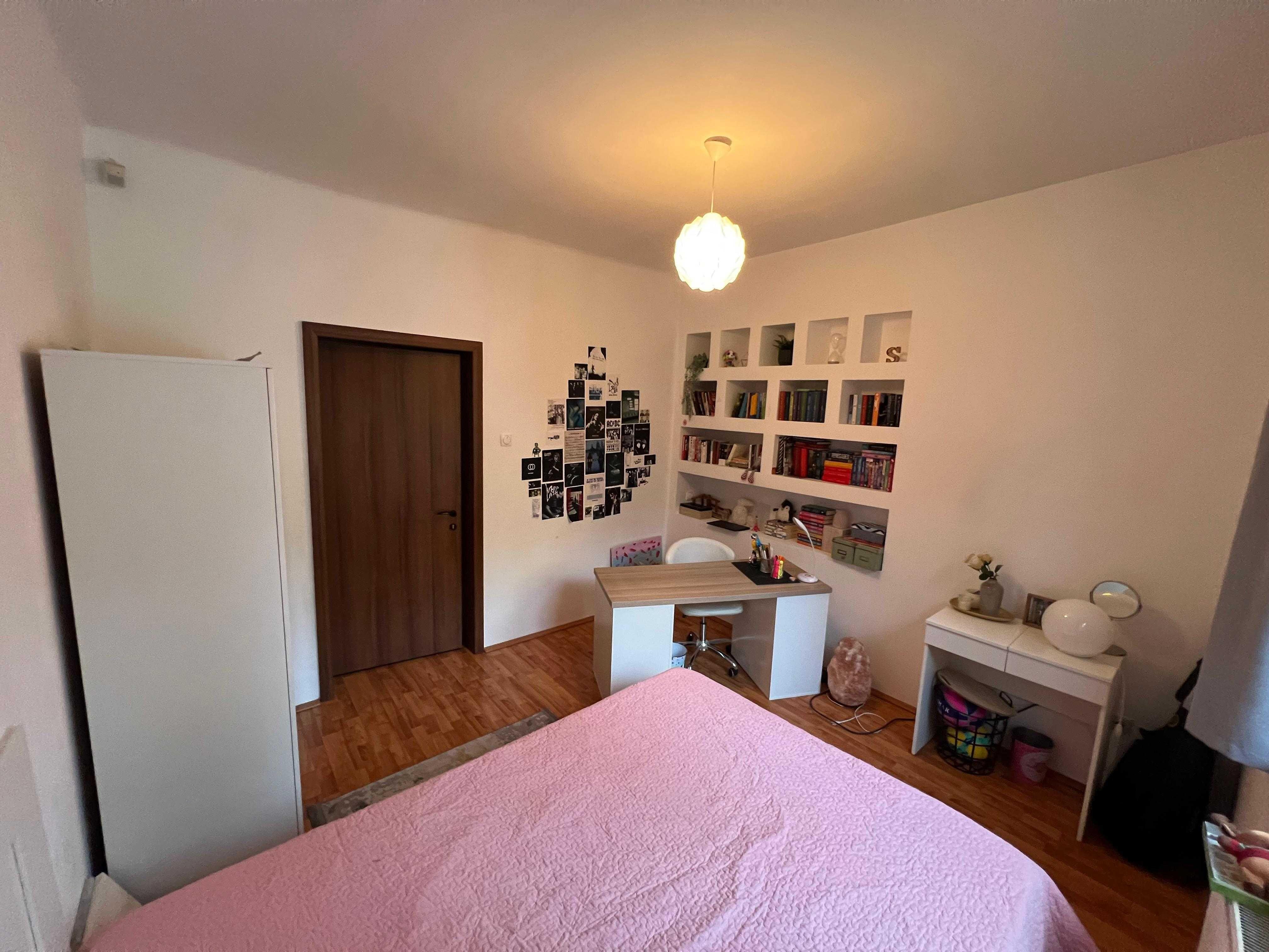 Casa de vanzare, singur in curte, zona Papiu, cetate - imagine 1