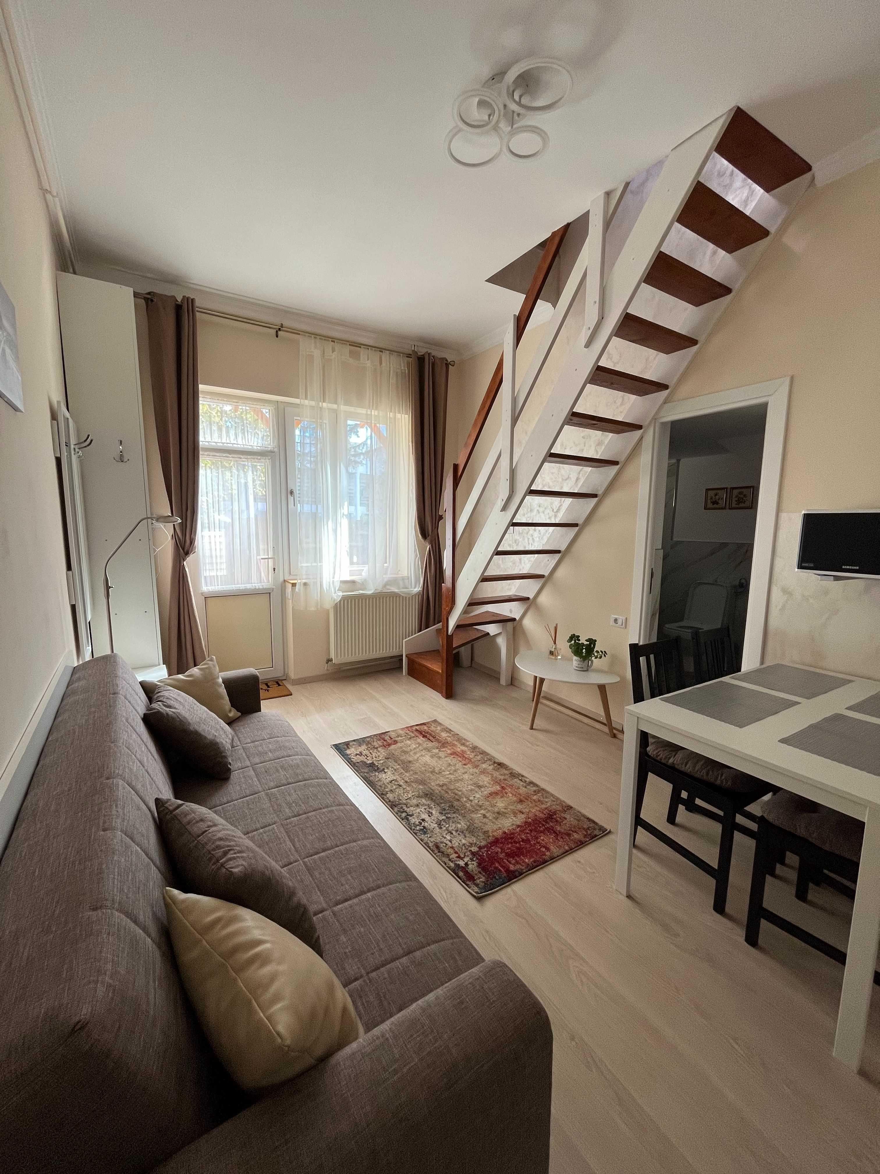 Inchiriez studio  2 camere  in  zona Stadionului Tineretului.